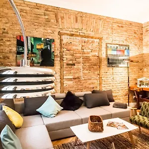 Urbana Hipster Downtown Budapest