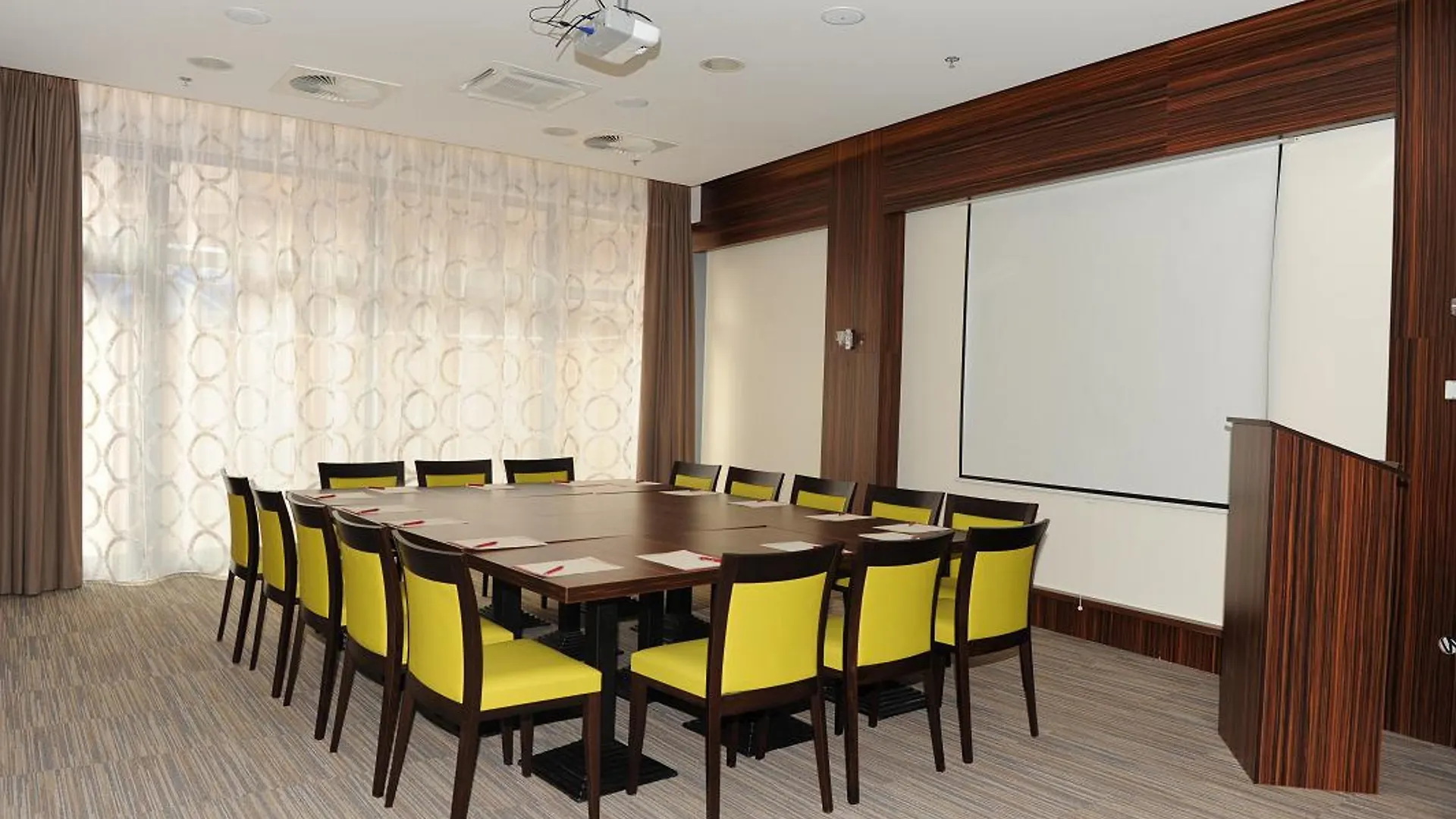 Hotel City Inn Budapesta 4*,  Ungaria
